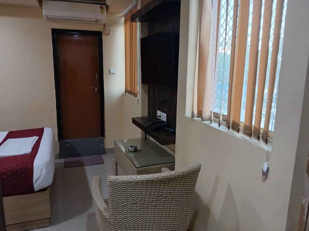 Blossoms Room Hotel Alekhya Residency- Luxury Lollection Hyderabad Exterior foto