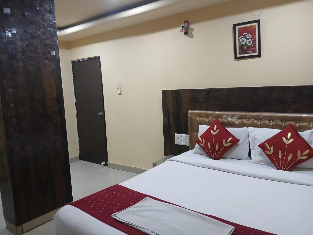 Blossoms Room Hotel Alekhya Residency- Luxury Lollection Hyderabad Exterior foto