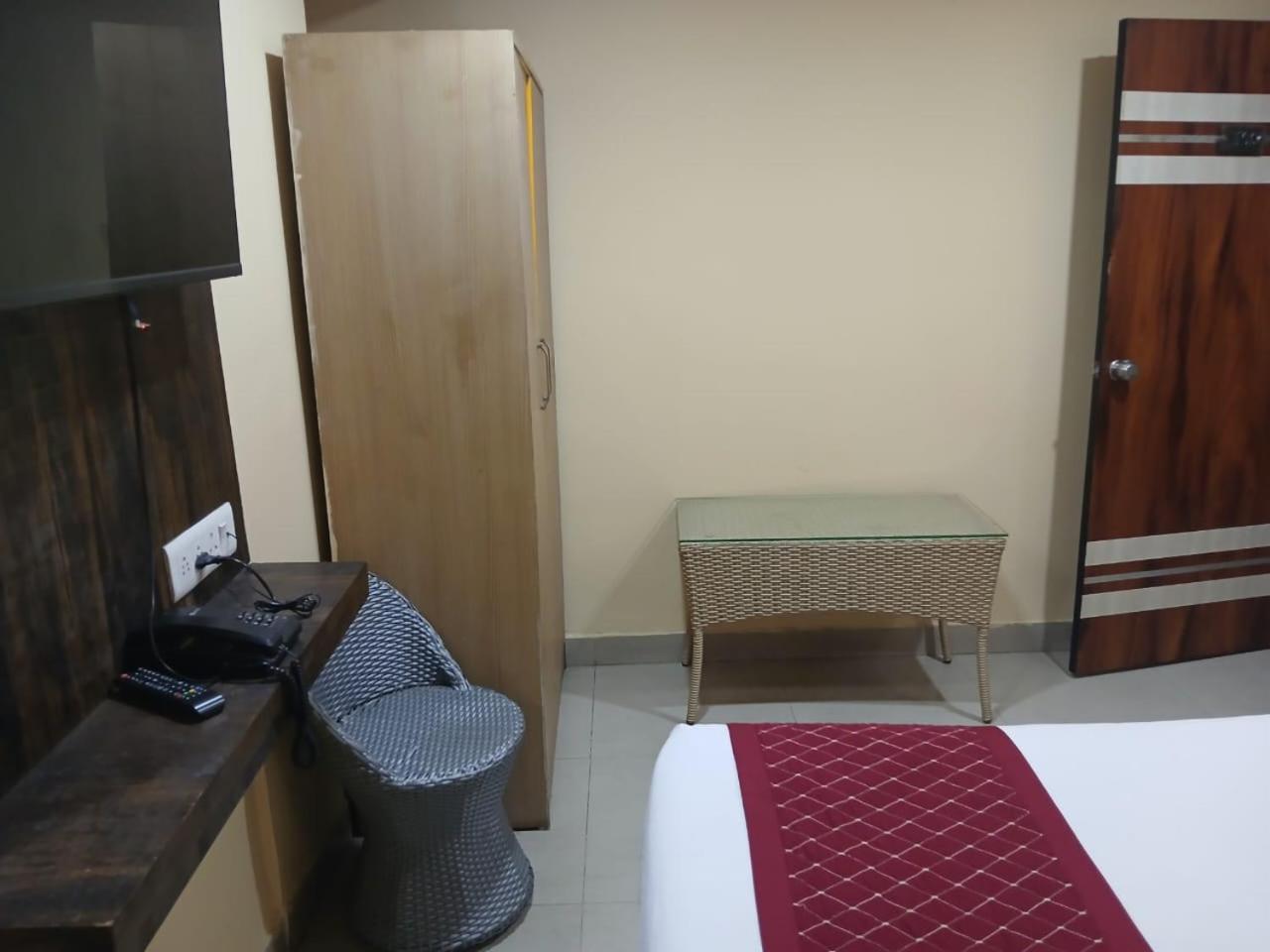 Blossoms Room Hotel Alekhya Residency- Luxury Lollection Hyderabad Exterior foto