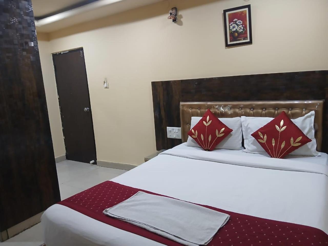 Blossoms Room Hotel Alekhya Residency- Luxury Lollection Hyderabad Exterior foto